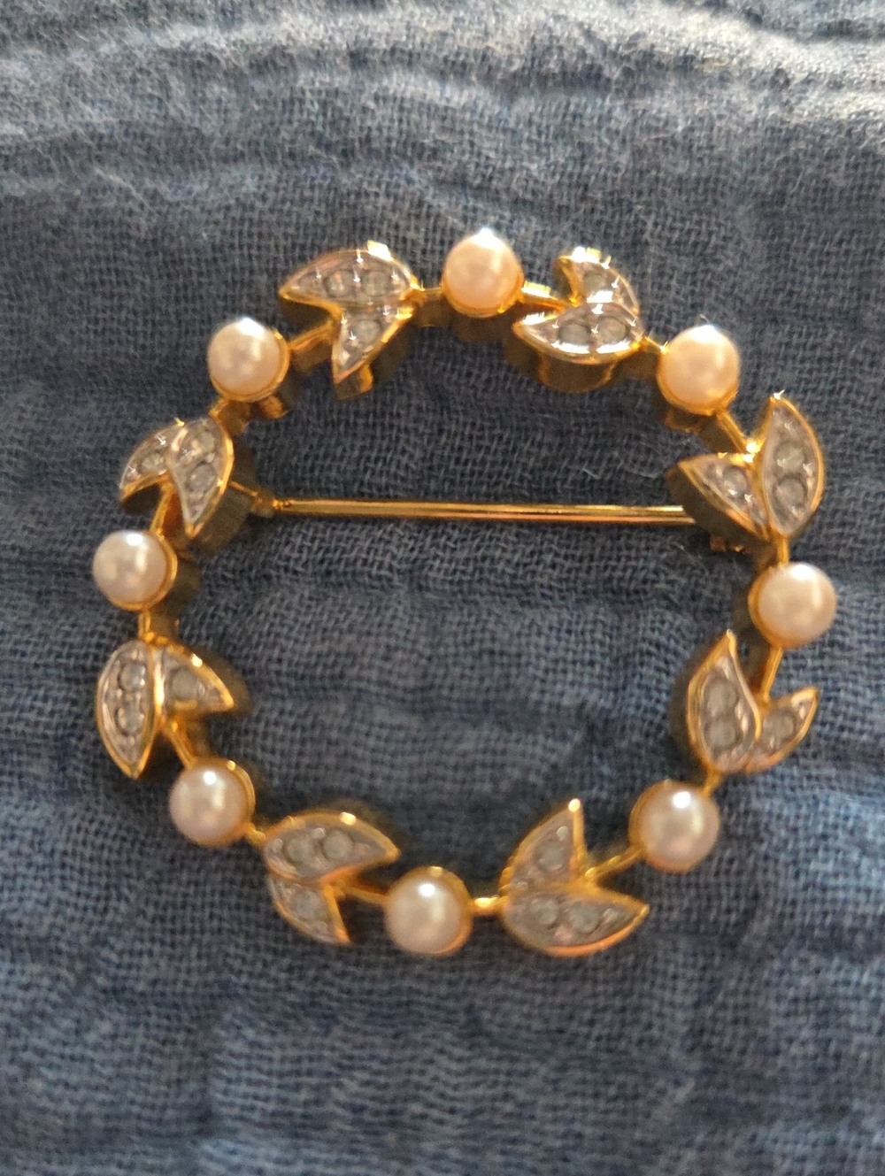 Classic Gold Pearl and Crystal Wreath Brooch
